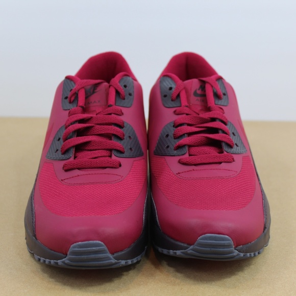 Nike Air Max 90 Ultra 2.0 Essential Athletic Shoe - Picture 4 of 7